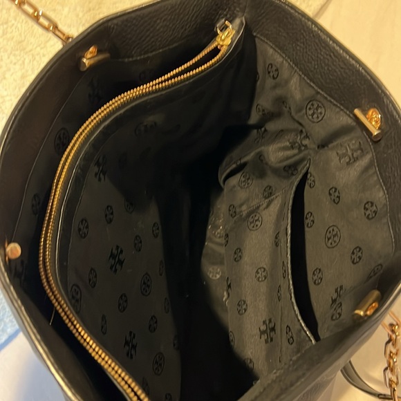 tory burch mcgraw leather tote bag black with gold accents large - Picture 5 of 6